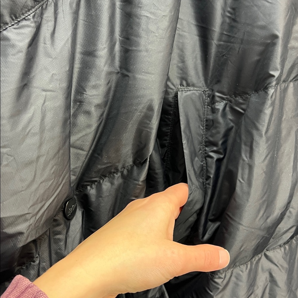 L.L. Bean Black Puffer Jacket - Picture 3 of 7
